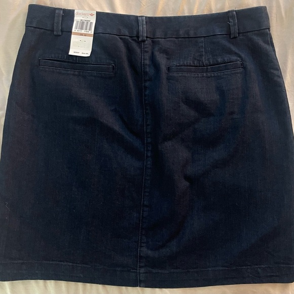 Women’s Navy chino skirt - Dockers - Picture 2 of 2